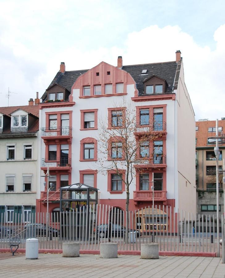 Gemuetliches Privatzimmer In Mannheims Stadtmitte Exterior photo